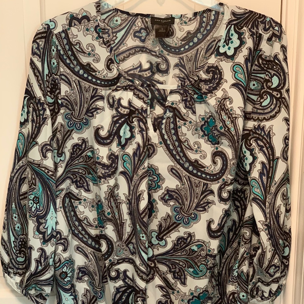 Ann Taylor - Paisley Long Sleeve Silky Blouse - S